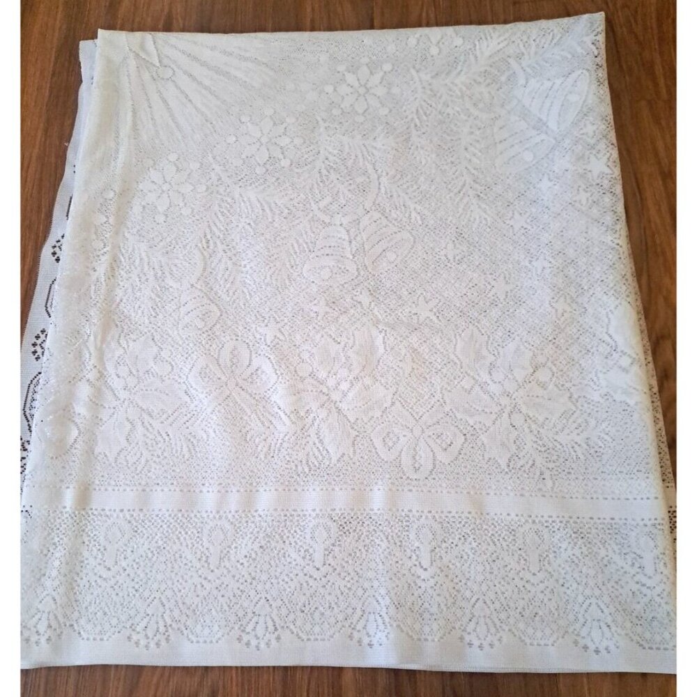 White Lace Christmas Tablecloth Oblong Star Reindeer Bells Pine Holly 98x58